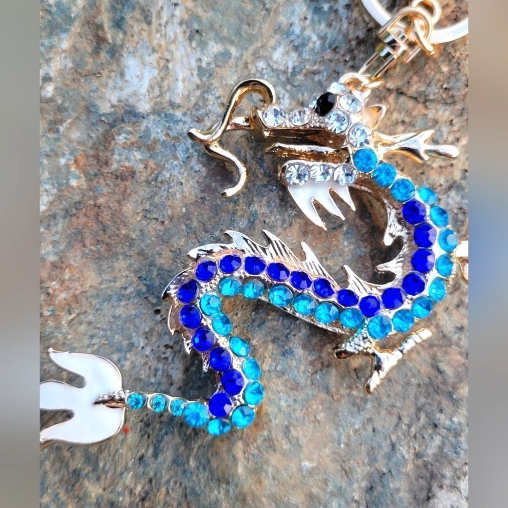 Crystal Dragon Keychain‎